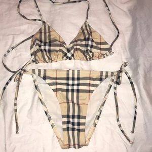 BURBERRY BIKINI 👙